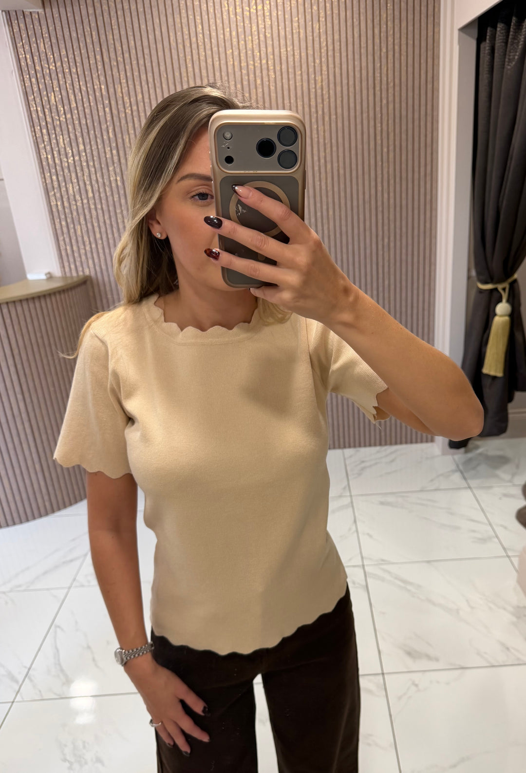 Brontë Cream Scallop Knit Top