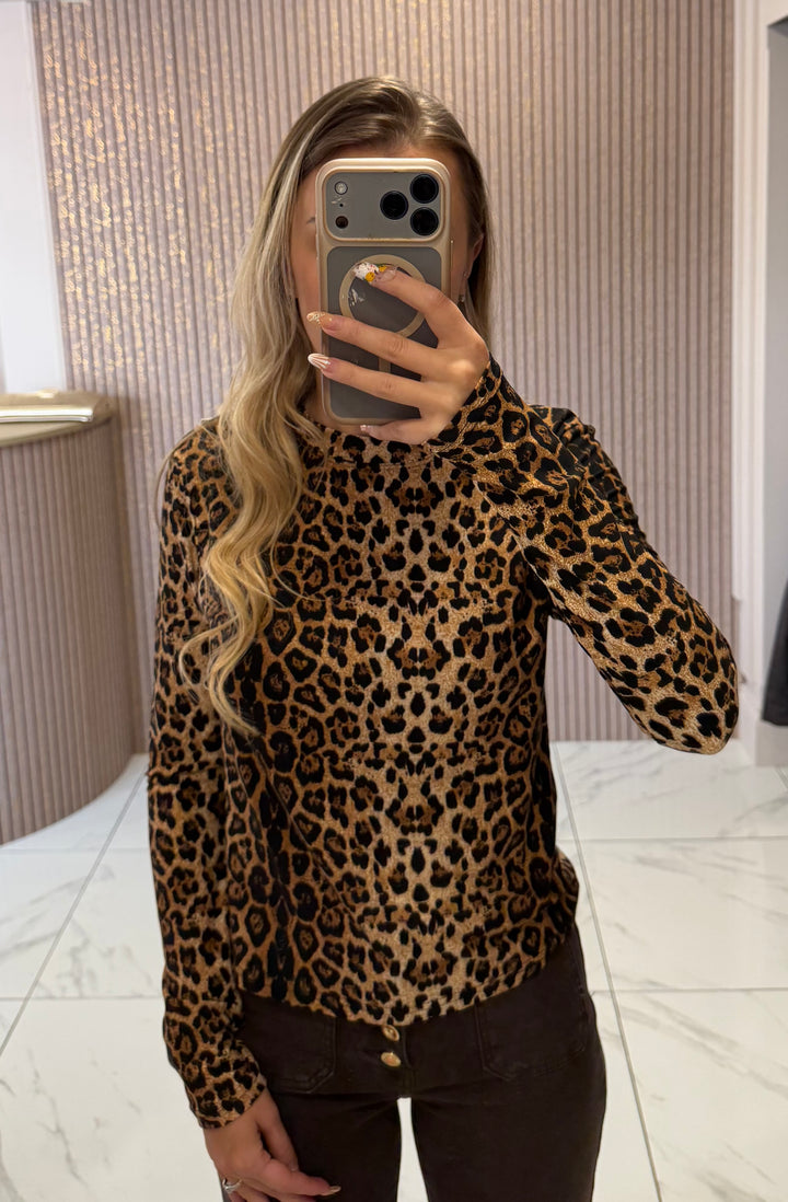 Darla Leopard Print Long Sleeve Top