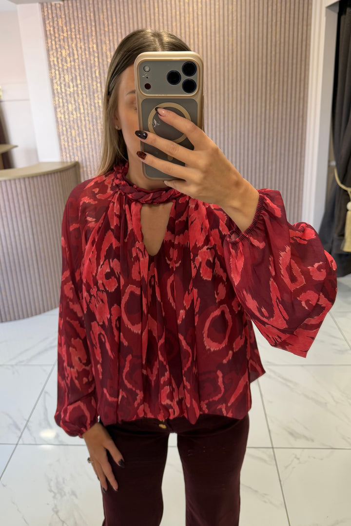 Neya Abstract Print Blouse